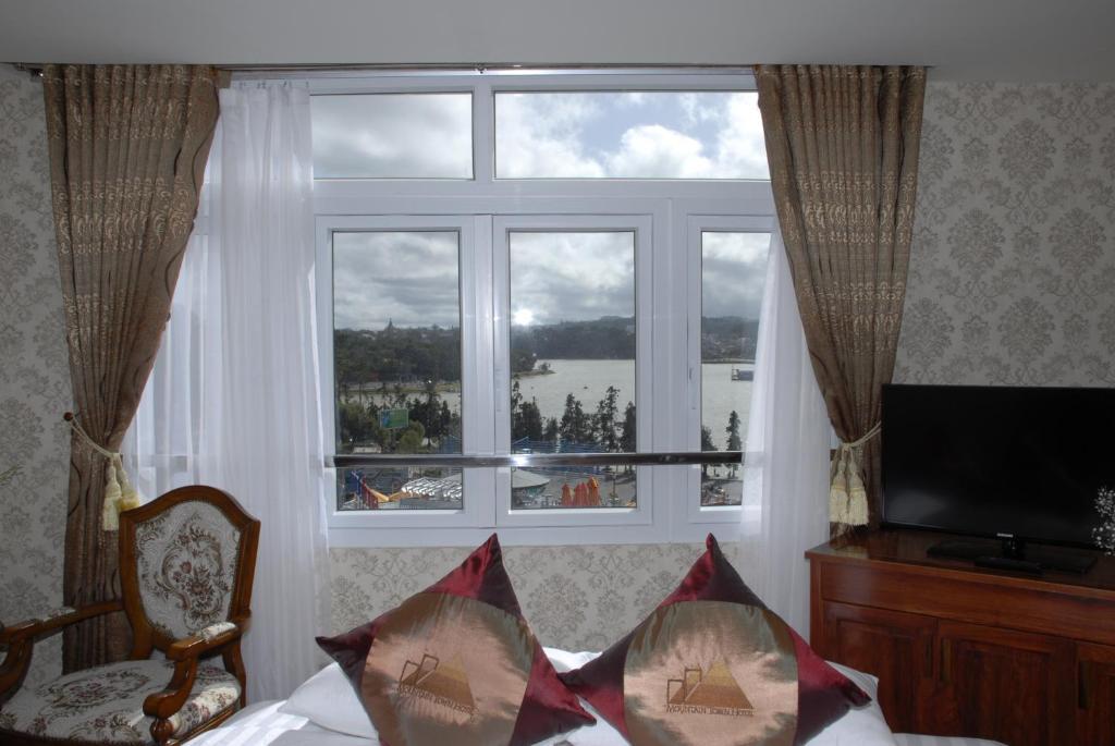 Mountain Town Hotel Dalat Bilik gambar