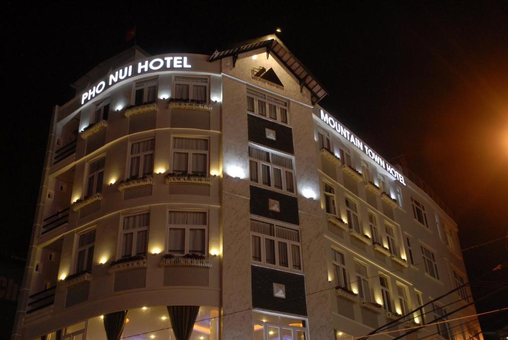 Mountain Town Hotel Dalat Luaran gambar