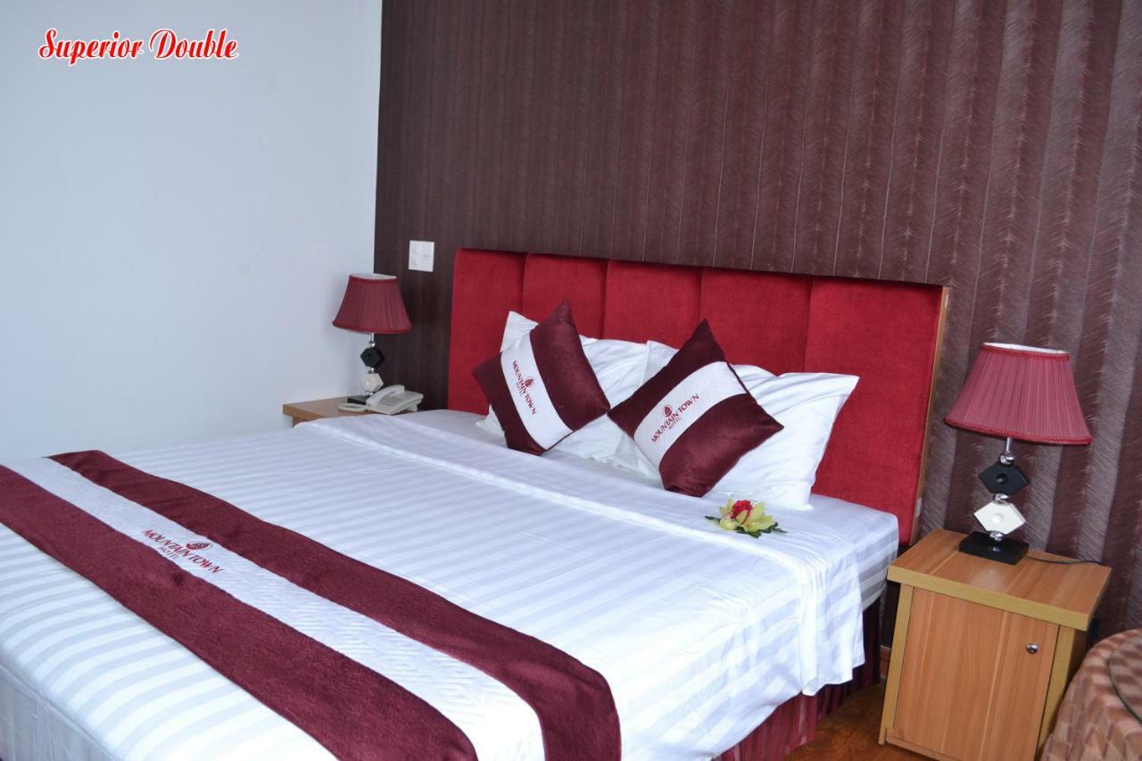 Mountain Town Hotel Dalat Luaran gambar